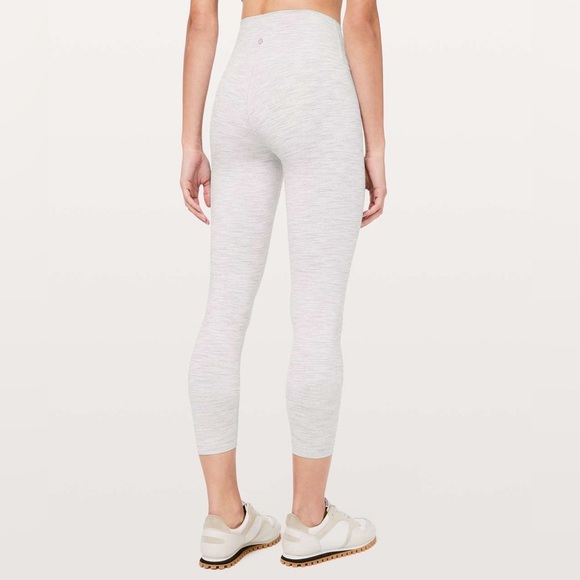 Lululemon Wunder Under High-Rise 7/8 Tight *Luxtreme 25" - Picture 1 of 9